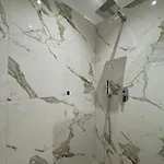 Otel Andi Downtown Deluxe