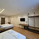 Andi Downtown Deluxe Otel