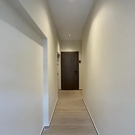 Hotel Andi Downtown Deluxe