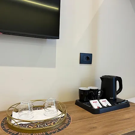 Andi Downtown Deluxe Otel