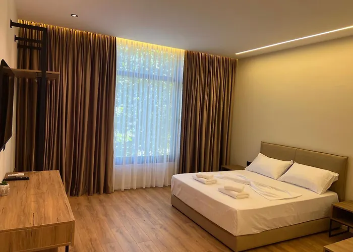 Hotel Andi Downtown Deluxe Vlorë