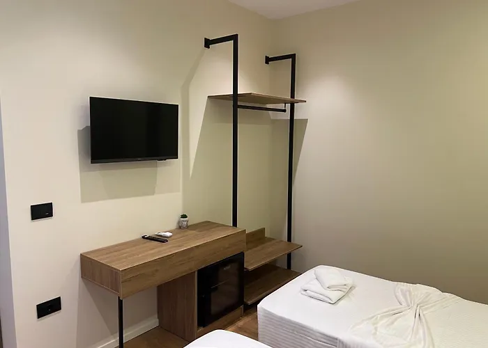 Hotel Andi Downtown Deluxe *