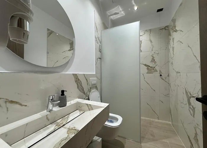 Hotel Andi Downtown Deluxe