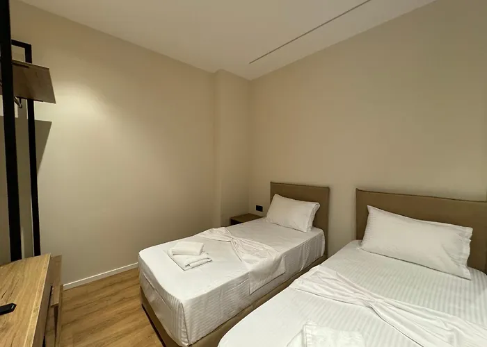Hotel Andi Downtown Deluxe