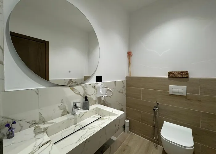 Hotel Andi Downtown Deluxe Vlorë