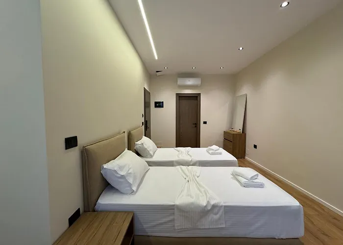 Andi Downtown Deluxe Vlorë