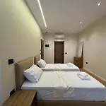 Andi Downtown Deluxe Vlorë