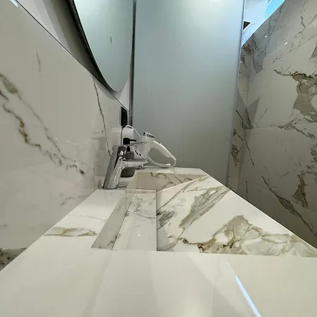 Hotel Andi Downtown Deluxe *