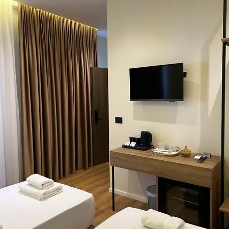 Andi Downtown Deluxe * Wlora